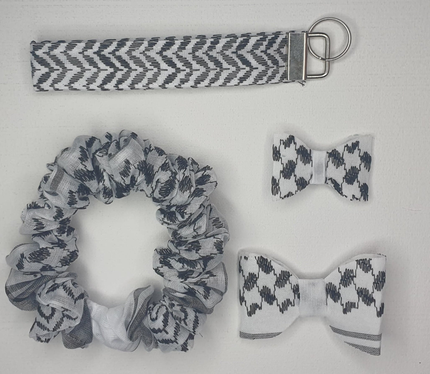 Keffiyeh hair bow set