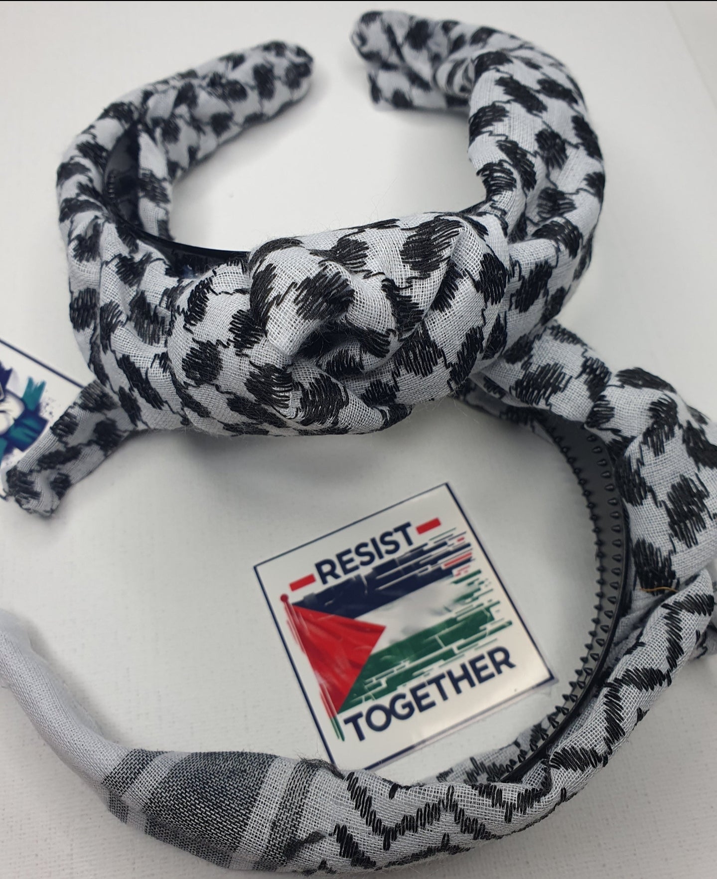 Keffiyeh twist headband